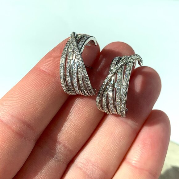 NEW~ Anthropologie Shashi Roux Silver & CZ Multi-Band Stud Earrings - Picture 11 of 11